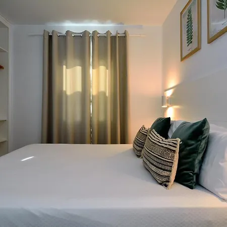Charming Loft In With Pool Area Apartment *