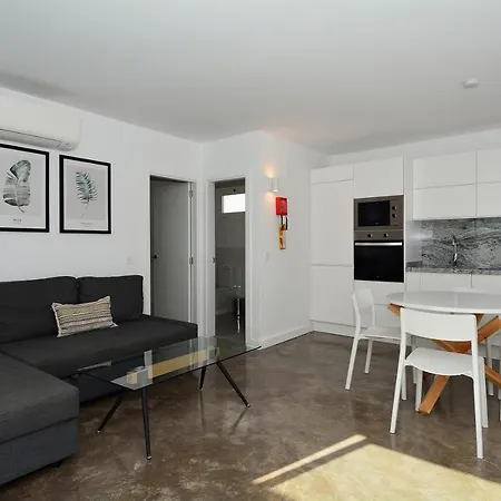 Charming Loft In With Pool Area Apartmán